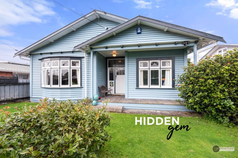 42 Hume Street, Alicetown, Lower Hutt - Carousel 1