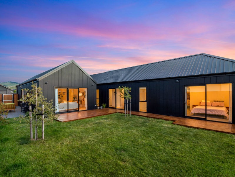 6 Boag Place, Halswell, Christchurch - Carousel 1