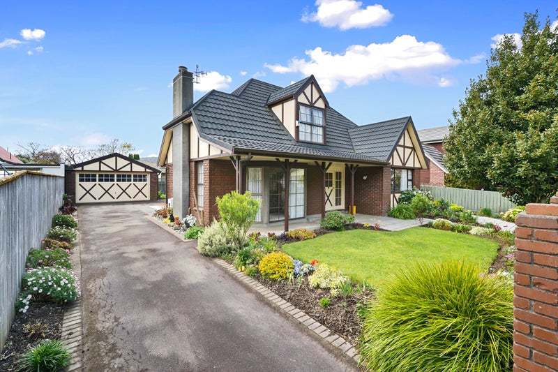 21 Waddington Drive, Naenae, Lower Hutt - Carousel 1