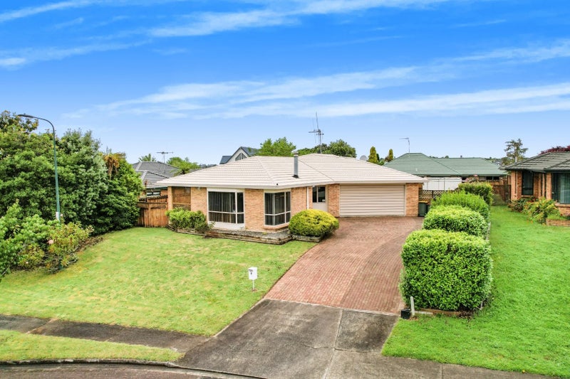 1 Glenorchy Place, Nawton, Hamilton - Carousel 1