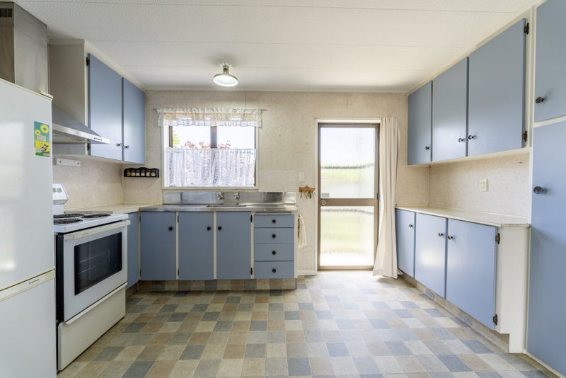 2/187 Church Street, West End, Timaru - Carousel 2