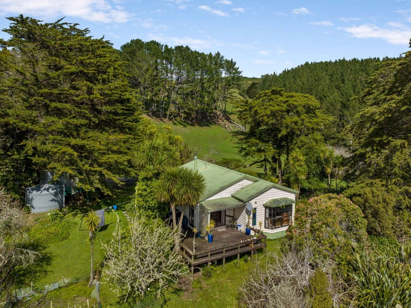 360 Burnside Road, Kaukapakapa - Carousel 1
