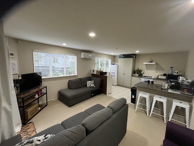 11 Kittiwake Drive, Schnapper Rock, Auckland - Carousel 2