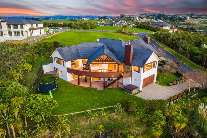 3 Coronet Lane, Flat Bush, Auckland - Carousel 2