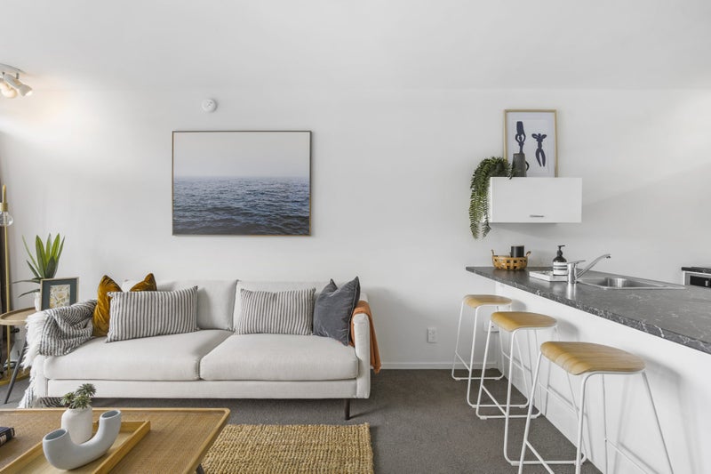 18/49 Esplanade Road, Mount Eden, Auckland - Carousel 2