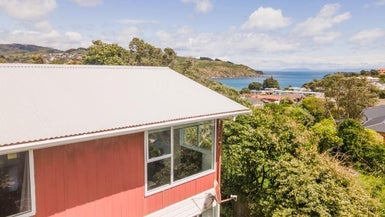 1/16 John Street, Titahi Bay, Porirua - Carousel 1