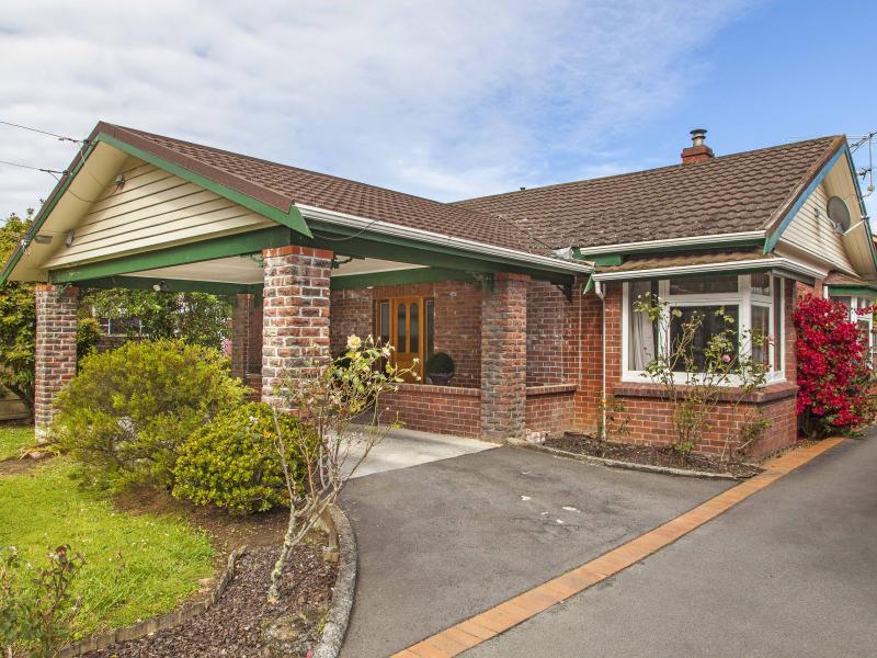 82 Wyndrum Avenue, Waterloo, Lower Hutt - Carousel 1