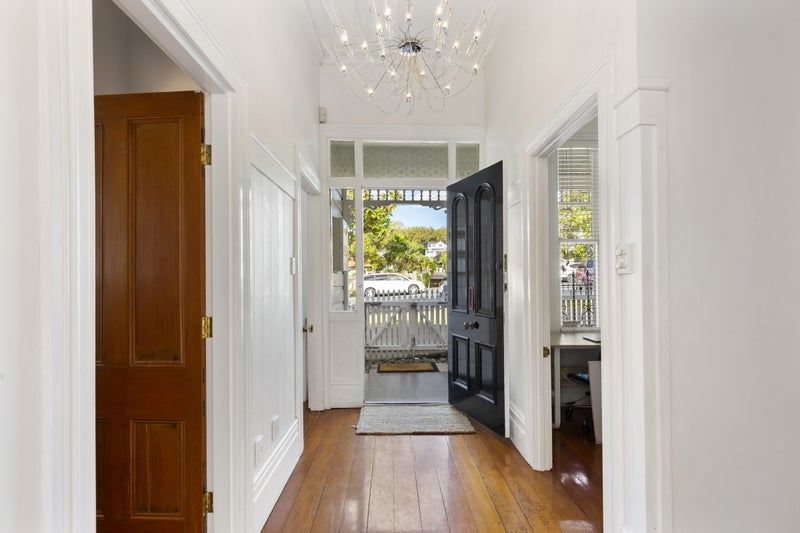 42 Anglesea Street, Freemans Bay, Auckland - Carousel 2