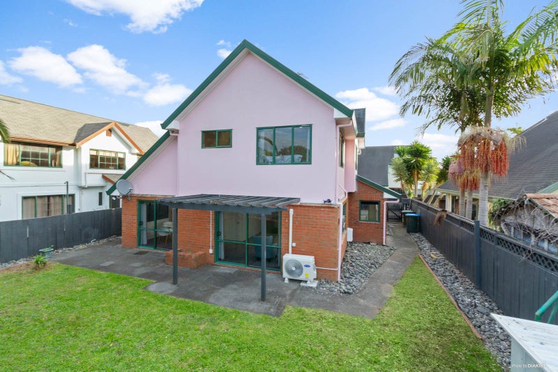 16B Taramea Street, Avondale, Auckland - Carousel 2