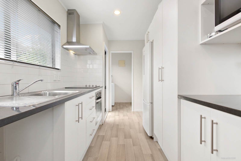 28A Parker Crescent, Otara, Auckland - Carousel 2