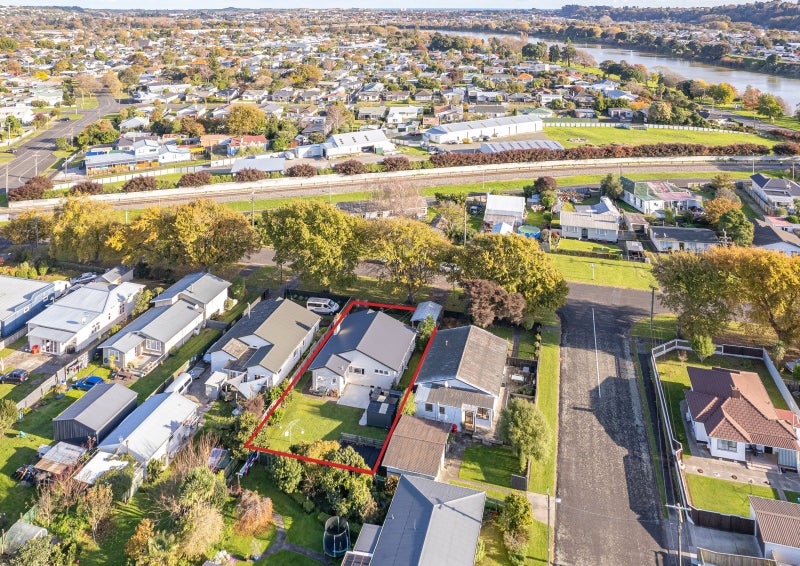 15 Te Mawae Street, Whanganui East, Whanganui - Carousel 25