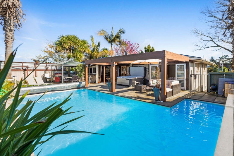 208 Fraser Street, Tauranga South, Tauranga - Carousel 2