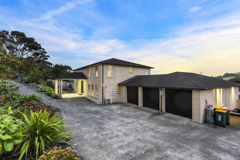 194 Greenhithe Road, Greenhithe, Auckland - Carousel 1