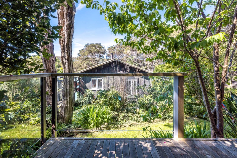 16 Sea View Road, Ostend, Waiheke Island - Carousel 2