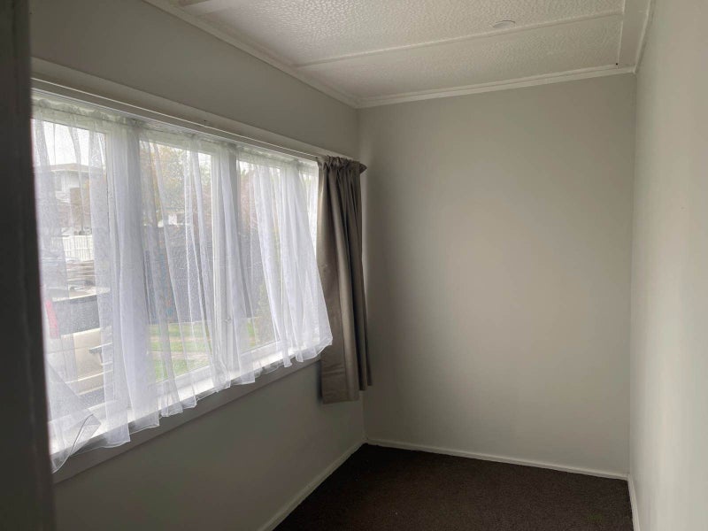 14 Linwood Avenue, Mount Albert, Auckland - Carousel 2