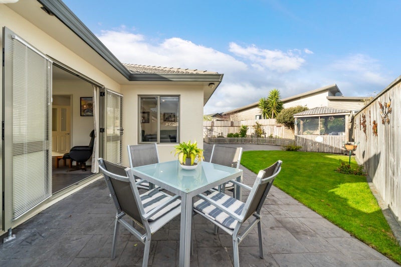 5 Rosebank Place, Avalon, Lower Hutt - Carousel 2