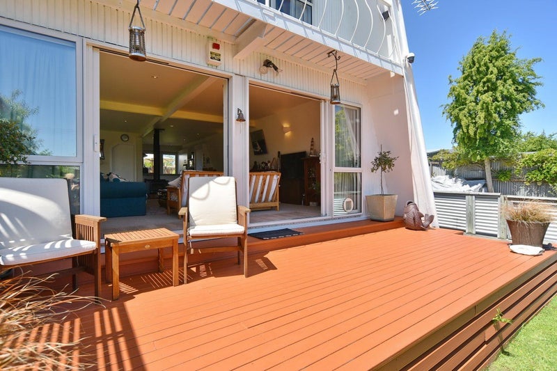 106 Dunns Avenue, The Pines Beach, The Pines Beach - Carousel 2