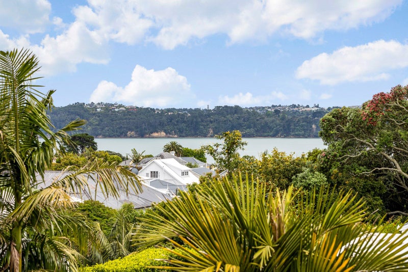 12 Sentinel Road, Herne Bay, Auckland - Carousel 2