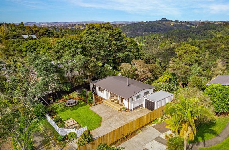 1074 Scenic Drive North, Swanson, Auckland - Carousel 1