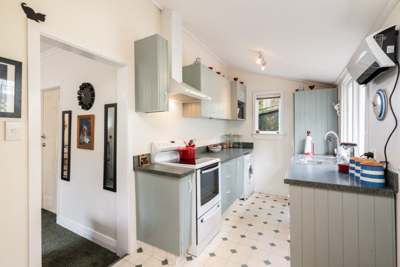 82 Glen Road, The Glen, Dunedin - Carousel 2