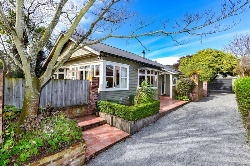 82 Corson Avenue, Beckenham, Christchurch - Carousel 1