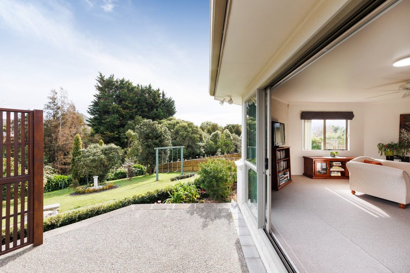 63 Pacific Drive, Fitzherbert, Palmerston North - Carousel 24