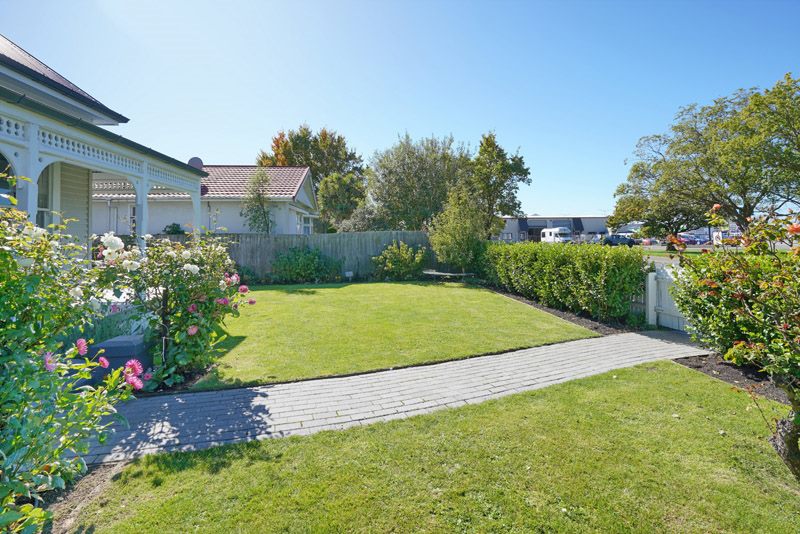 11 Isabella Place, Waltham, Christchurch - Carousel 29