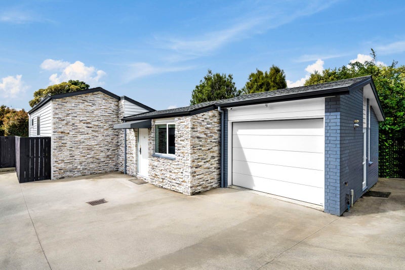 20B Apirana Avenue, Glen Innes, Auckland - Carousel 1