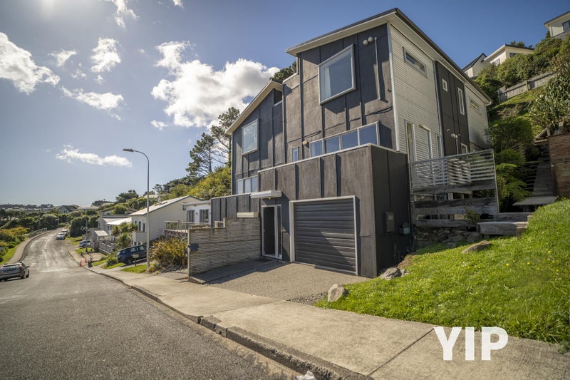 63 Sheridan Terrace, Johnsonville, Wellington - Carousel 1