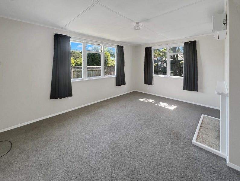96 Pahiatua Street, Hokowhitu, Palmerston North - Carousel 2