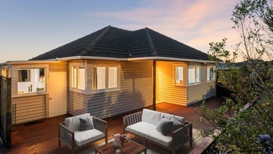 1/40 Carlisle Road, Browns Bay, Auckland - Carousel 1