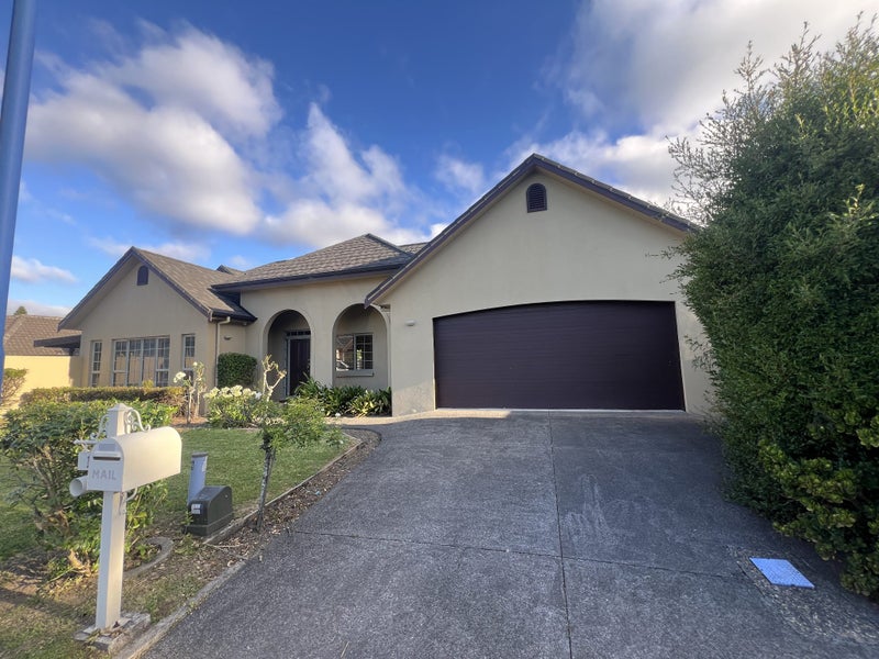 15 Doneraille Place, Bethlehem, Tauranga - Carousel 1