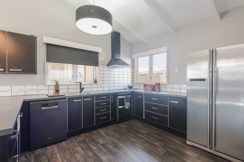 38 Kelvin Grove Road, Kelvin Grove, Palmerston North - Carousel 2