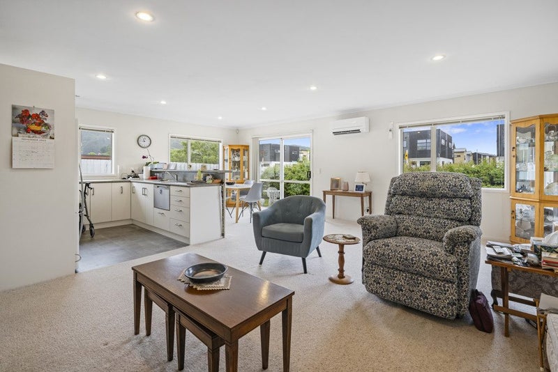 49 Woodland Mews, Wainuiomata, Lower Hutt - Carousel 2