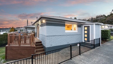 22 Stephen Street, Halfway Bush, Dunedin - Carousel 1