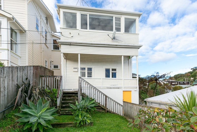 21 Hiropi Street, Newtown, Wellington - Carousel 1