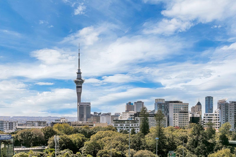 5R/16 Burton Street, Grafton, Auckland - Carousel 2