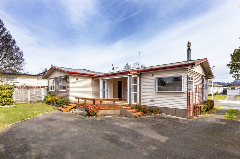46 Rangipoia Place, Turangi - Carousel 1