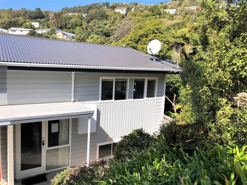 11 Hereford Street, Wilton, Wellington - Carousel 1