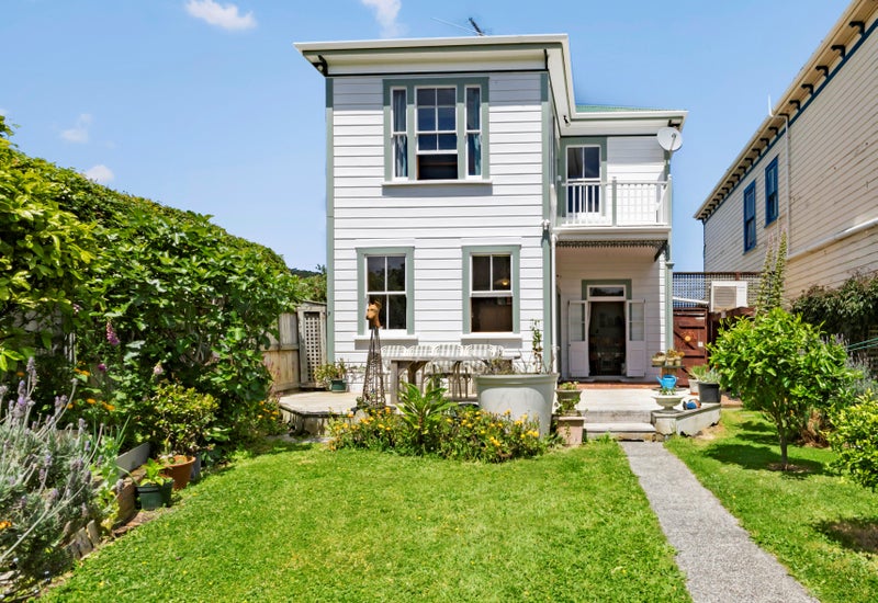 31 Wilson Street, Newtown, Wellington - Carousel 1