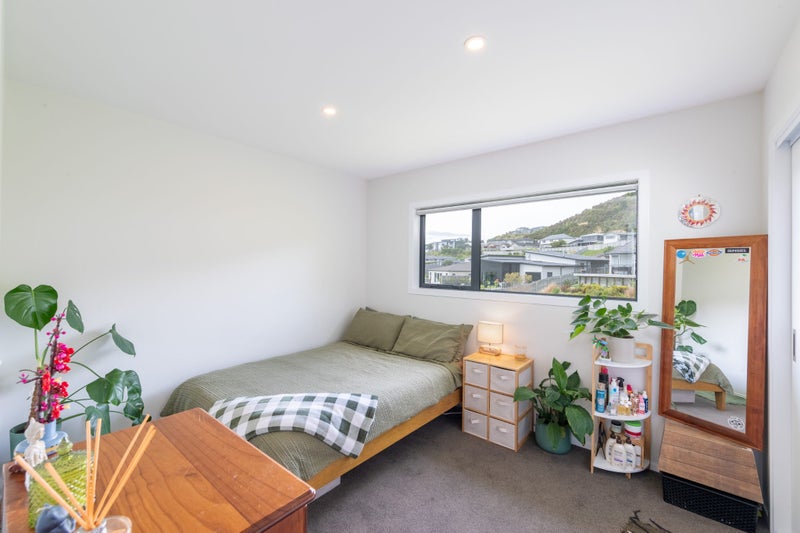 11B Polestar Lane, Whitby, Porirua - Carousel 16