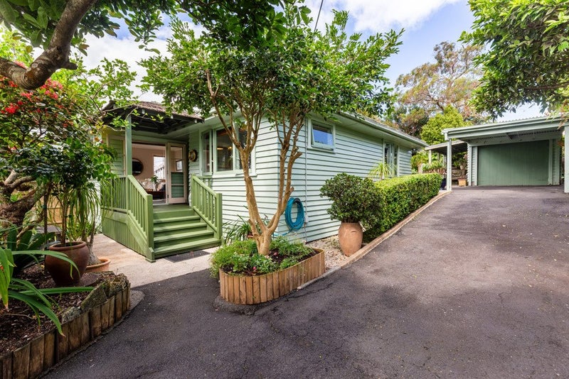 23A Martin Avenue, Mount Albert, Auckland - Carousel 2