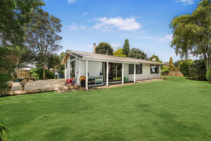 13 Kindergarten Drive, Conifer Grove, Takanini - Carousel 1