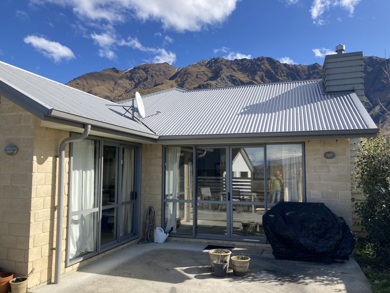 1 Sew Hoy LANE, ARTHURS POINT, QUEENSTOWN - Carousel 1