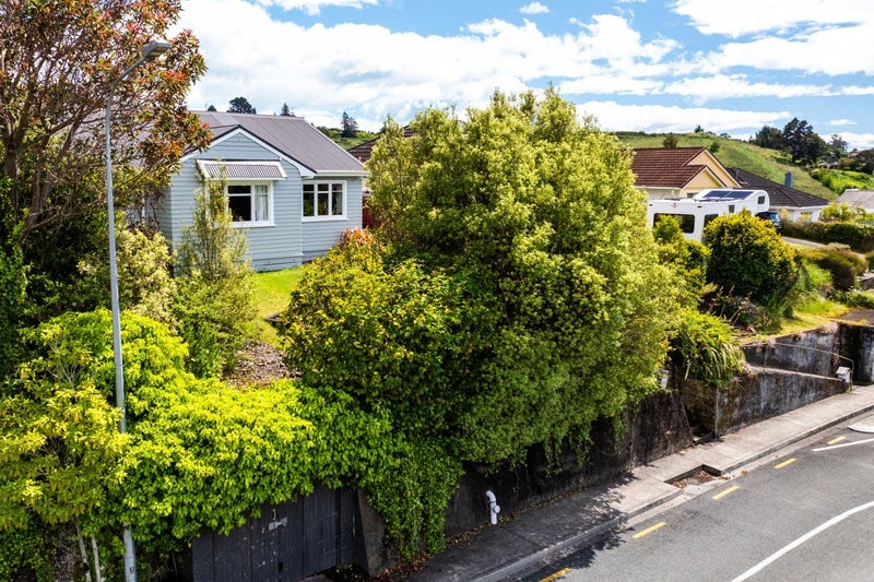 12 Jenner Road, Toi Toi, Nelson - Carousel 2