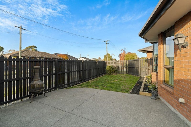 2/1 Wilton Crescent, Bishopdale, Christchurch - Carousel 14