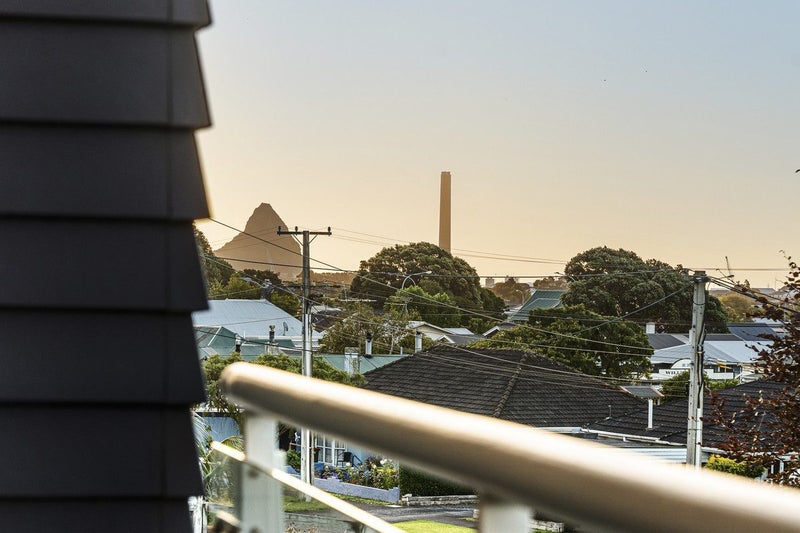 67A Fulford Street, New Plymouth, New Plymouth - Carousel 1