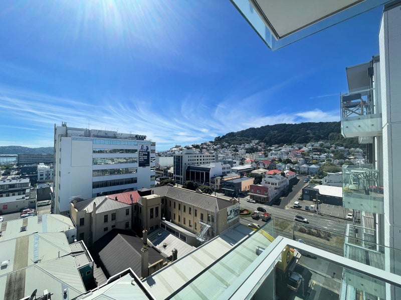 8F/11 Tennyson Street, Te Aro, Wellington - Carousel 1