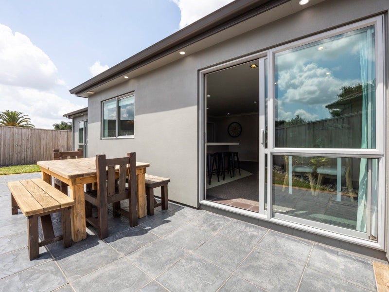 2A Wentworth Drive, Rototuna North, Hamilton - Carousel 2