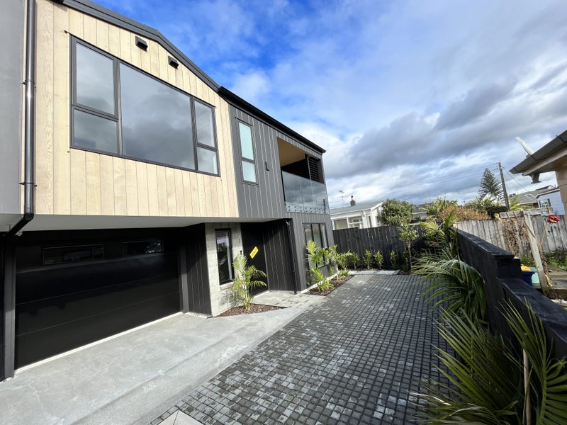 18A Stratford Avenue, Milford, Auckland - Carousel 1